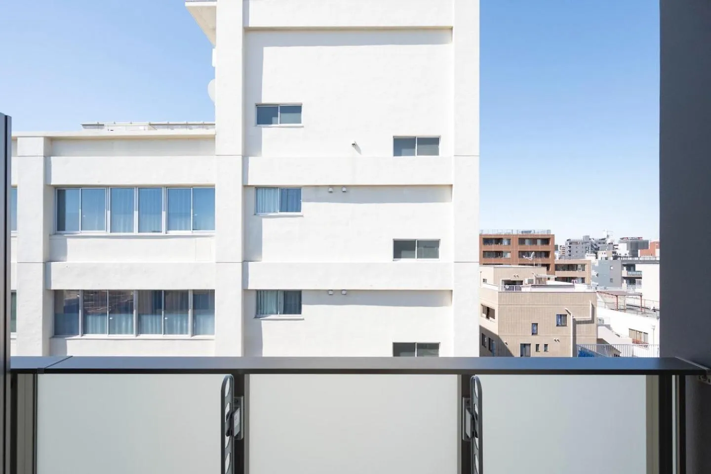 Dearicious Honjoazumabashi II Apartment Tokyo