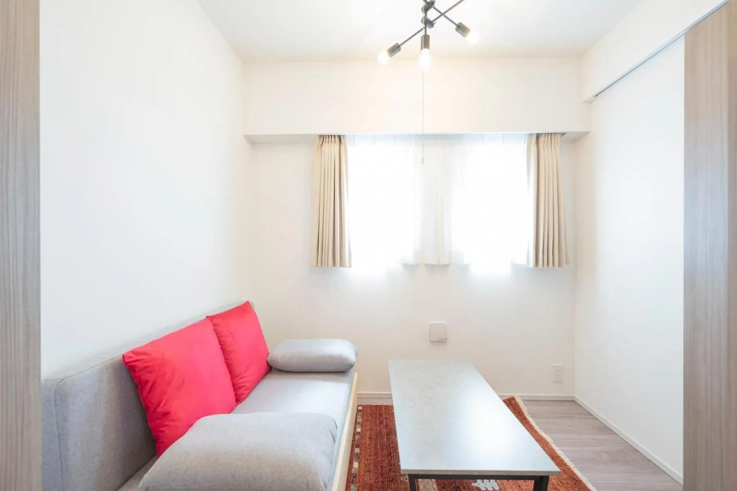 Dearicious Honjoazumabashi II Apartment Tokyo