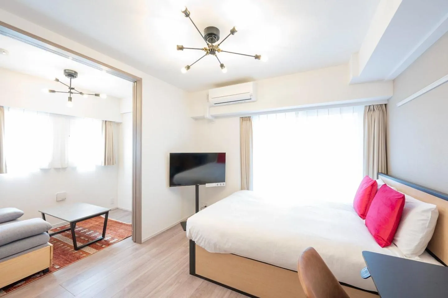 Dearicious Honjoazumabashi II Apartment Tokyo