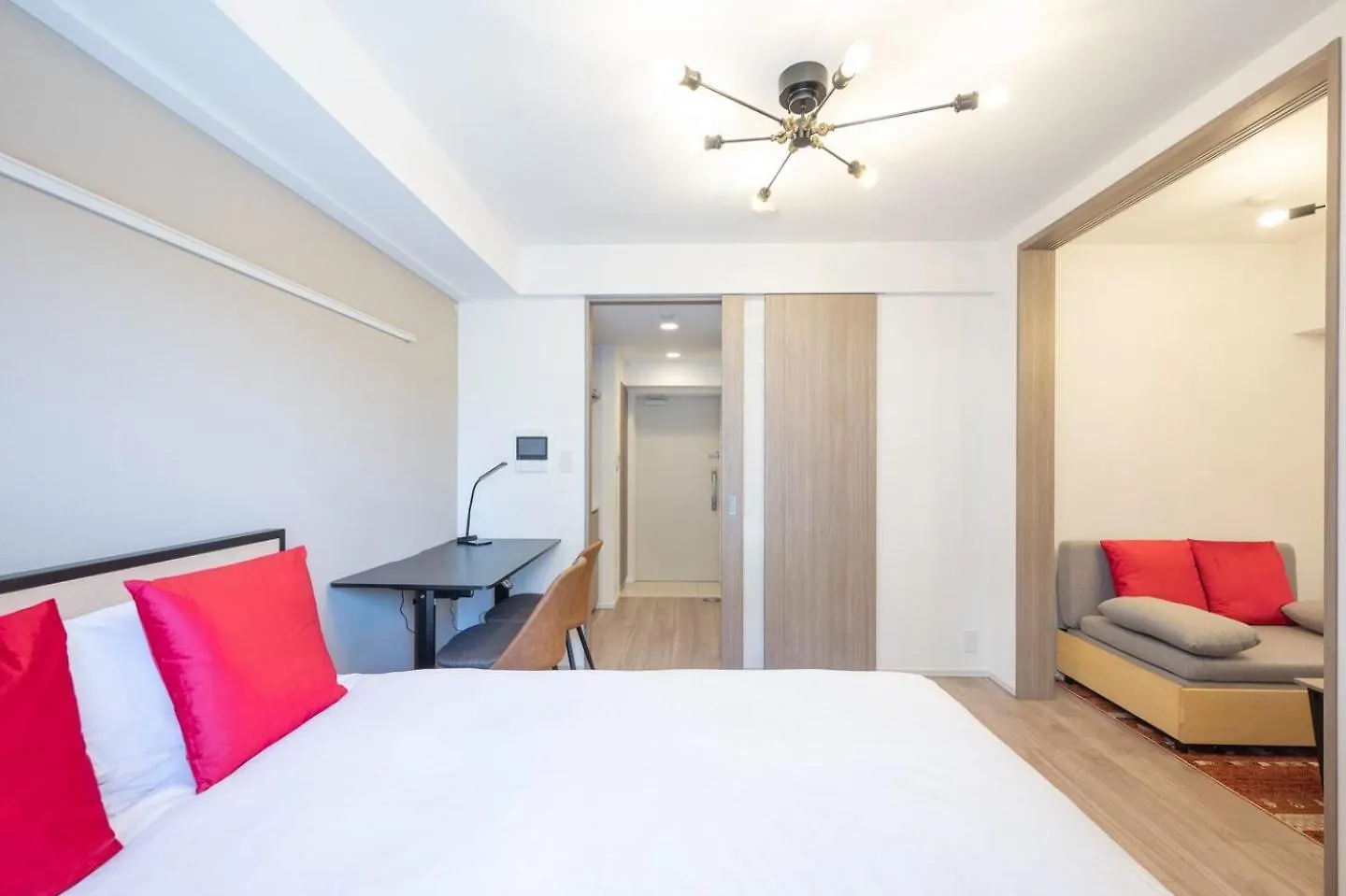 Dearicious Honjoazumabashi II Apartment Tokyo