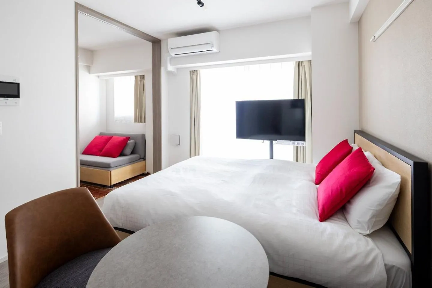 Dearicious Honjoazumabashi II Apartment Tokyo