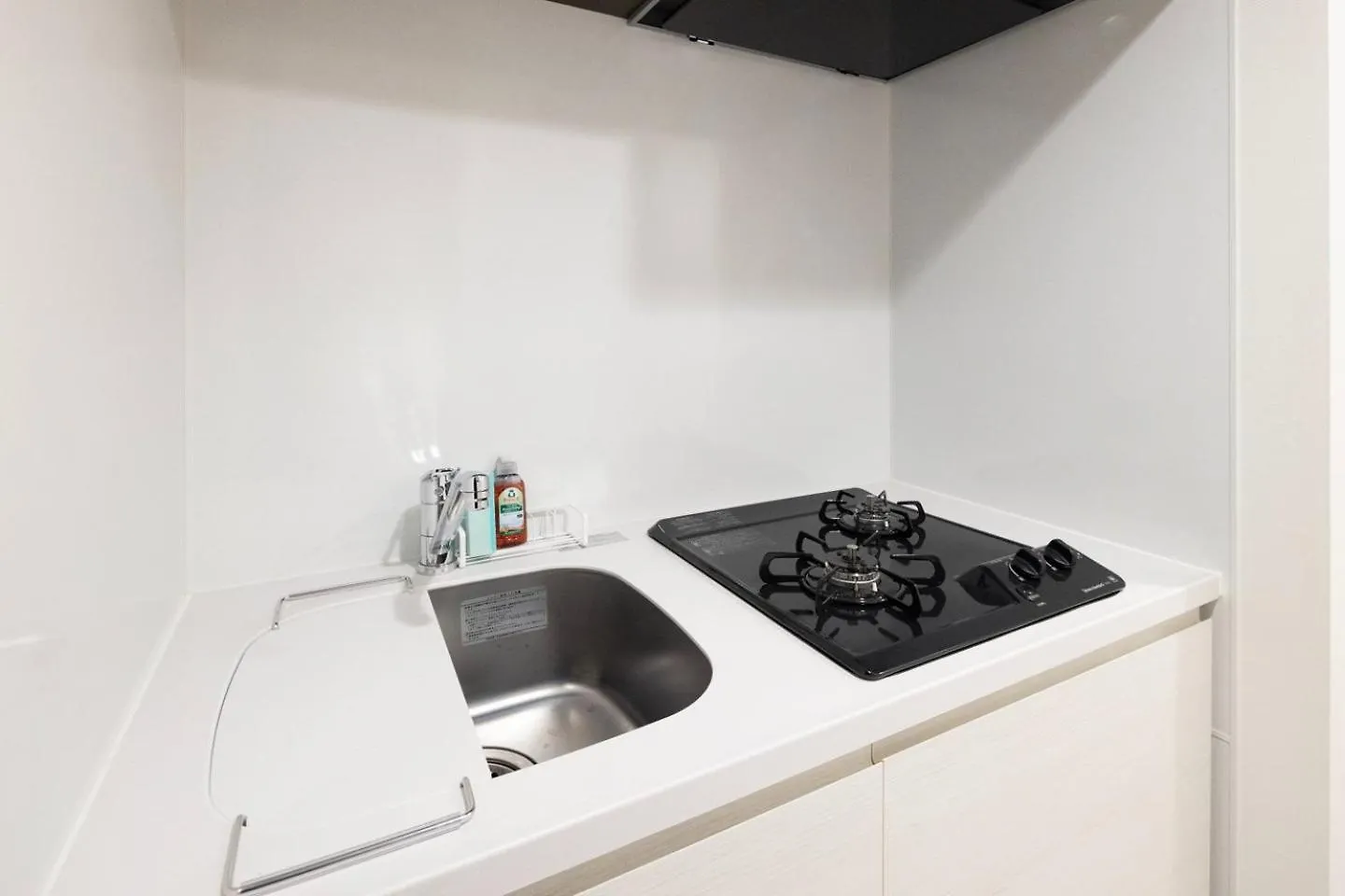 Dearicious Honjoazumabashi II Apartment Tokyo