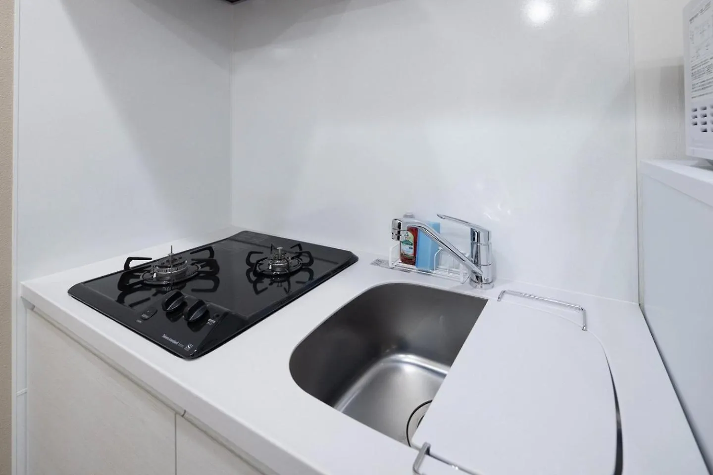 Dearicious Honjoazumabashi II Apartment Tokyo