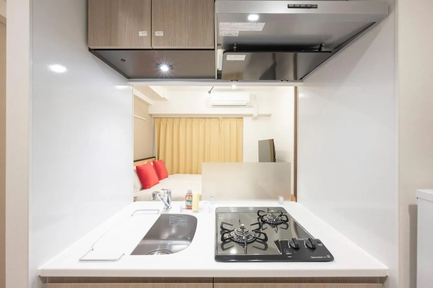 Dearicious Honjoazumabashi II Apartment Tokyo